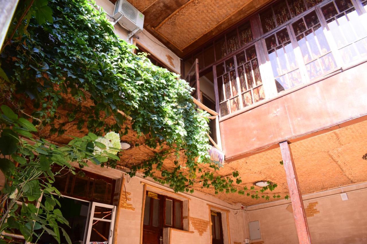 Hotel Registon Zargaron Самарканд Екстериор снимка