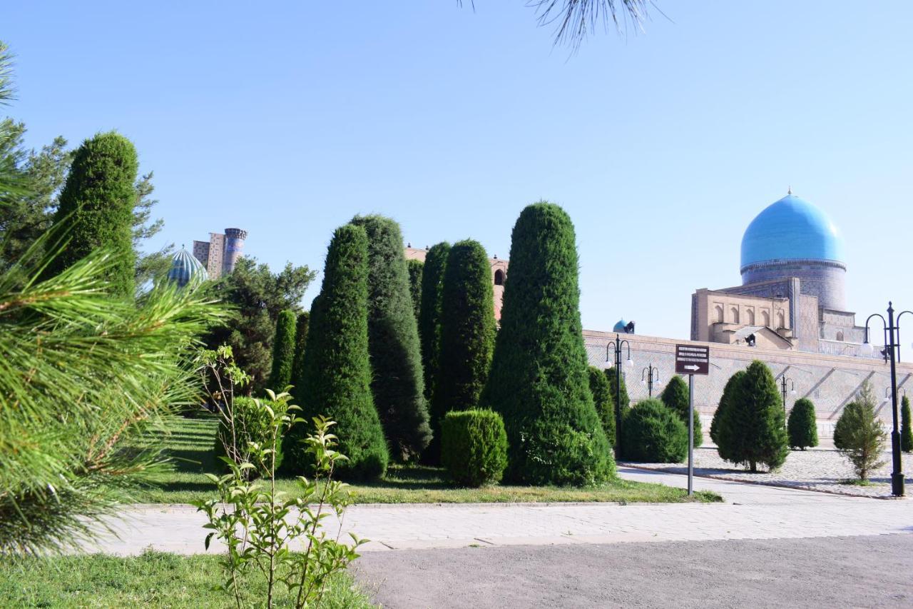 Hotel Registon Zargaron Самарканд Екстериор снимка