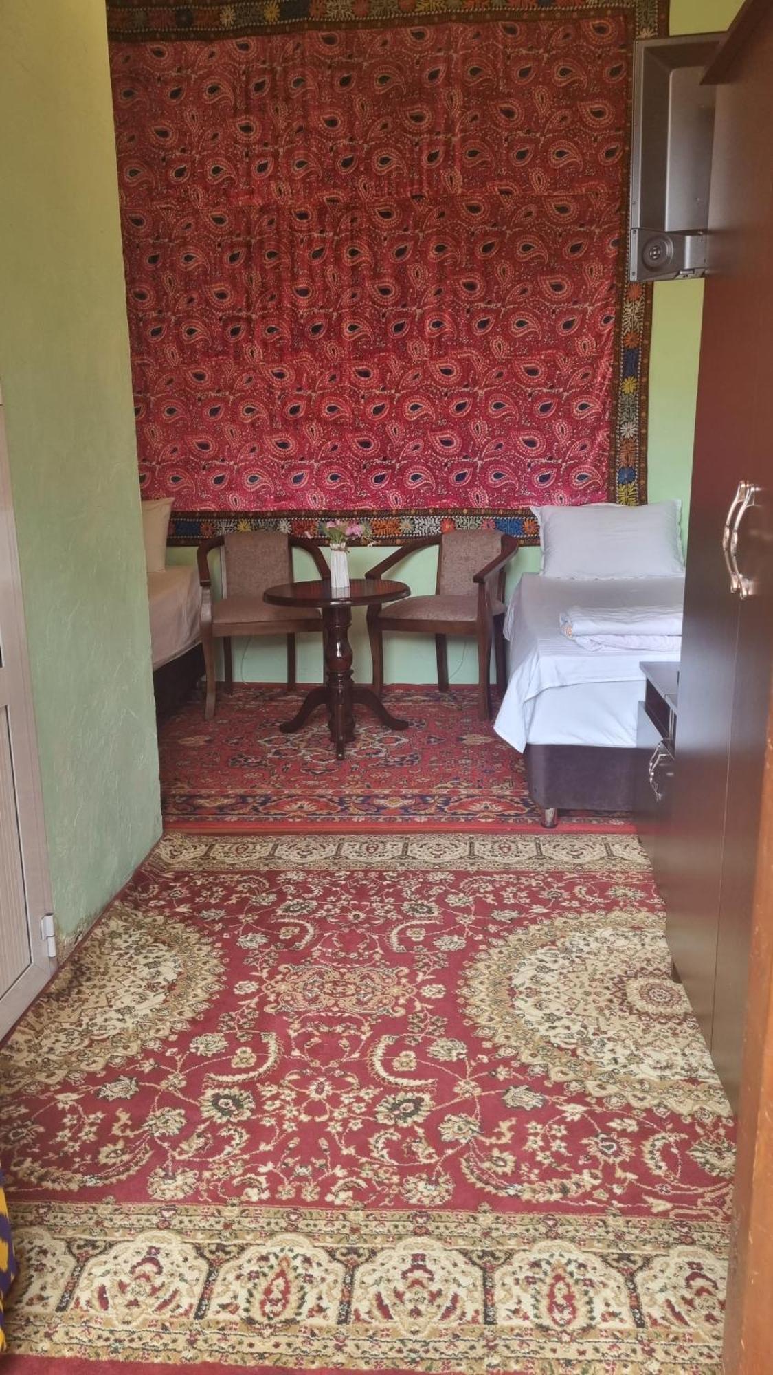 Hotel Registon Zargaron Самарканд Екстериор снимка