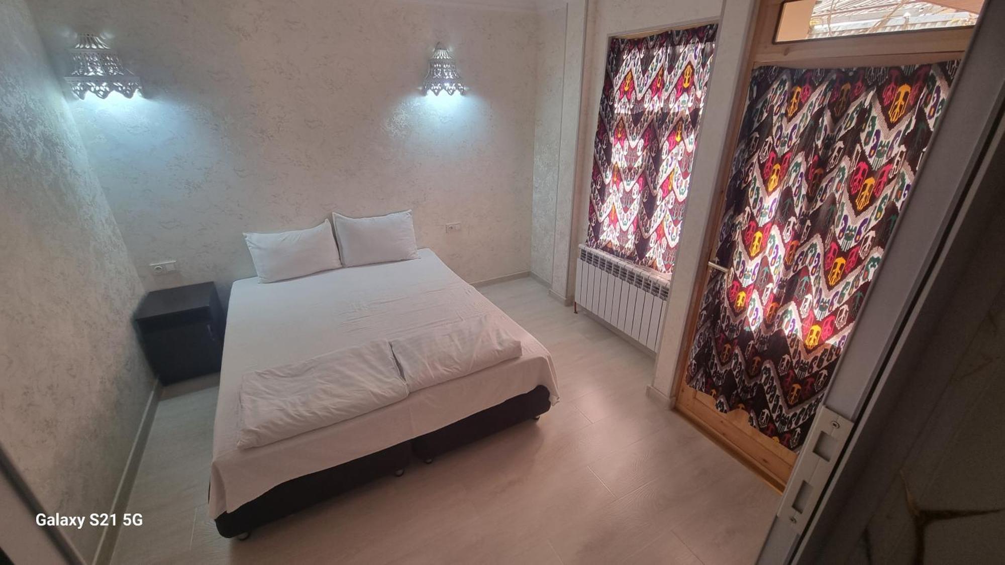 Hotel Registon Zargaron Самарканд Екстериор снимка